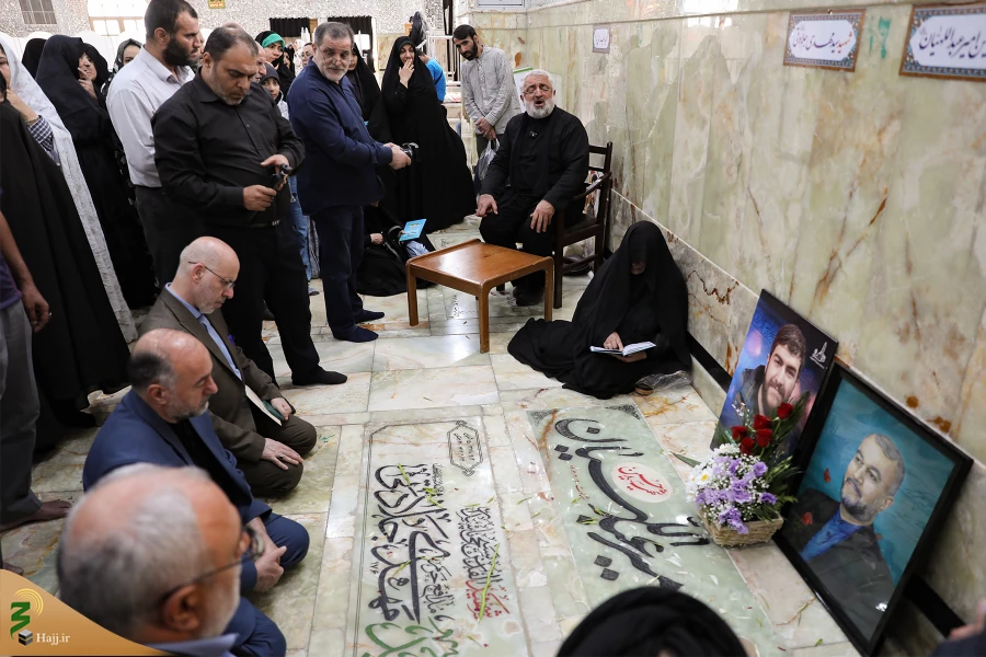 حضور مسئولان حوزه حج و زیارت بر سر مزار شهید امیرعبداللهیان 4
