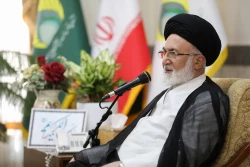 حضور مسئولان حوزه حج و زیارت بر سر مزار شهید امیرعبداللهیان 9