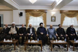 حضور مسئولان حوزه حج و زیارت بر سر مزار شهید امیرعبداللهیان 13