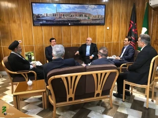 The CEO of Mellat Bank meets with Supreme Leader's representative in Hajj and Pilgrimage affairs 6