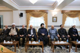 حضور مسئولان حوزه حج و زیارت بر سر مزار وزیر فقید امور خارجه جمهوری اسلامی ایران و دیگر شهدا در حرم حضرت عبدالعظیم حسنی علیه السلام 5