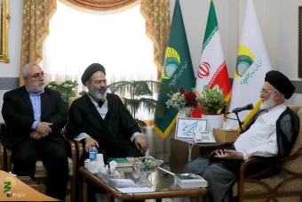 حضور مسئولان حوزه حج و زیارت بر سر مزار وزیر فقید امور خارجه جمهوری اسلامی ایران و دیگر شهدا در حرم حضرت عبدالعظیم حسنی علیه السلام 12