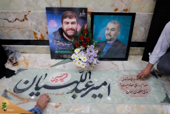 حضور مسئولان حوزه حج و زیارت بر سر مزار وزیر فقید امور خارجه جمهوری اسلامی ایران و دیگر شهدا در حرم حضرت عبدالعظیم حسنی(ع) 8