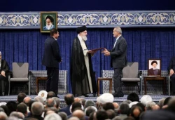 رهبر انقلاب در حکم تنفیذ آقای دکتر مسعود پزشکیان:

رای‌ ملت ایران به شخصیت فرزانه، صادق، مردمی و دانشمند را تنفیذ می‌کنم 2