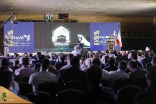 در آیین گرامیداشت دست اندرکاران حج تمتع 1403 مطرح شد ؛

ضرورت برگزاری سفرهای عمره طبق برنامه ریزی انجام شده 3