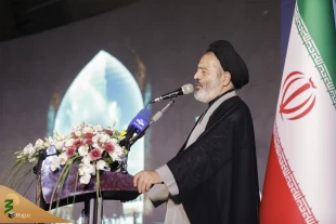 در آیین گرامیداشت دست اندرکاران حج تمتع 1403 مطرح شد ؛

ضرورت برگزاری سفرهای عمره طبق برنامه ریزی انجام شده 7