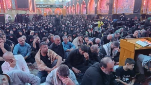 همزمان با اولین شب جمعه ماه صفر نوای روحبخش دعای کمیل در خیمه‌گاه حسینی طنین‌انداز شد 4
