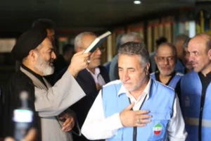 غادرت قافلة الخدام الفخريين من محافظة طهران إلى الأربعين برفقة مسؤولي الحج و الزيارة؛
