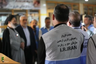 Supreme Leader's representative in Hajj and Pilgrimage affairs advices to honorary servants:
Share others in the reward of pilgrimage and services to Arbaeen pilgrims
 7