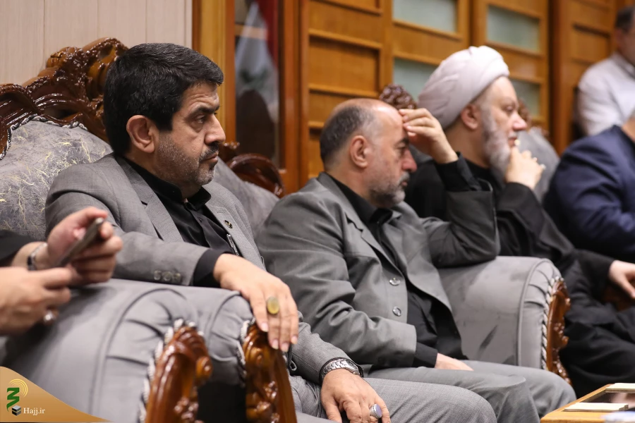 بازدید از مسجد کوفه و دیدار با تولیت تولیت مسجد کوفه 9