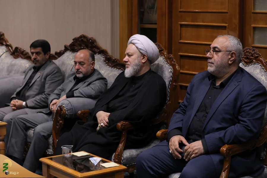 بازدید از مسجد کوفه و دیدار با تولیت تولیت مسجد کوفه 13