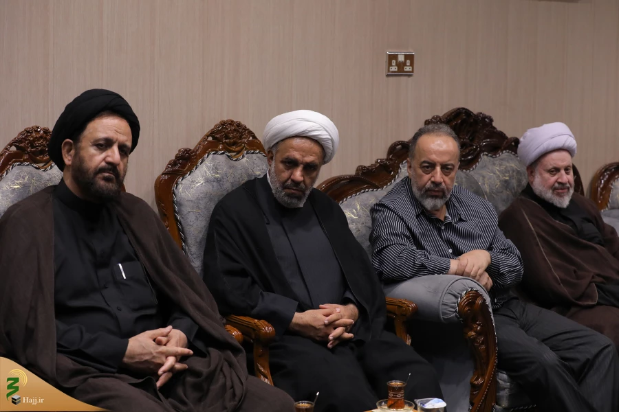 بازدید از مسجد کوفه و دیدار با تولیت تولیت مسجد کوفه 14