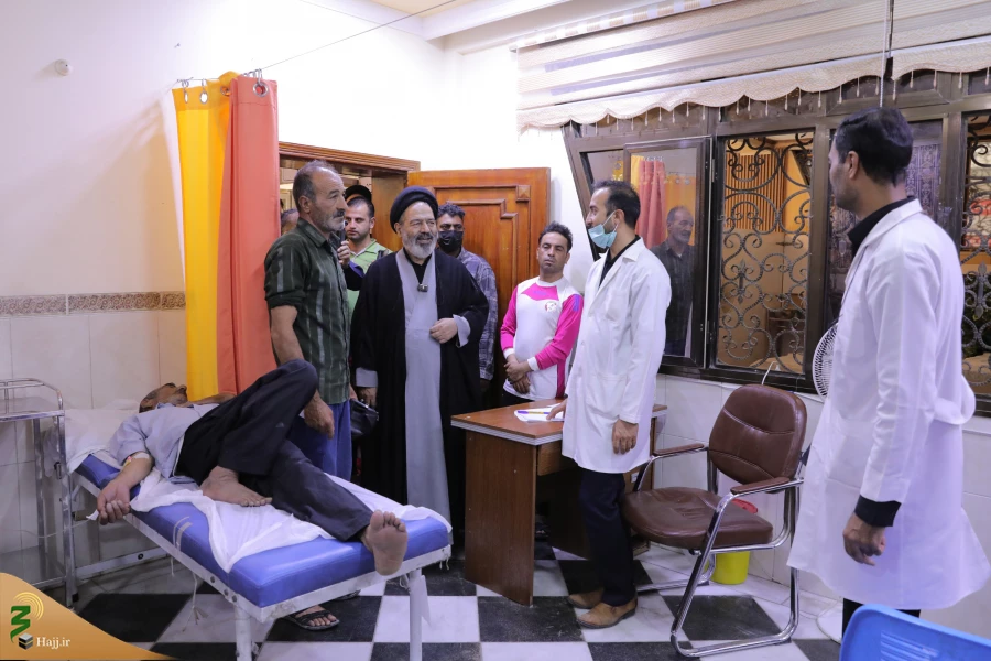 بازدید مسئولان بعثه و امورحج از قرارگاه عملیاتی هلال احمر کربلا  10