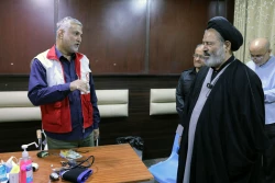 بازدید مسئولان بعثه و امورحج از قرارگاه عملیاتی هلال احمر کربلا  21