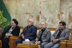 بازدید نماینده محترم ولی فقیه از مسجد و موکب های اطراف مسجد سهله و دیدار با تولیت مسجد سهله 11