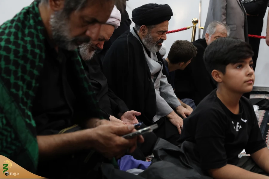 بازدید نماینده محترم ولی فقیه از مسجد و موکب های اطراف مسجد سهله و دیدار با تولیت مسجد سهله 19