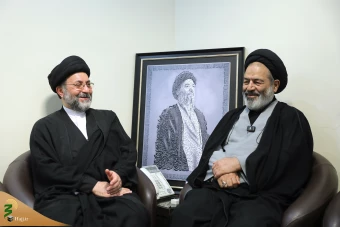 دیدار حجت الاسلام نواب با مسئول موسسه فرهنگی شهید محراب در نجف 6