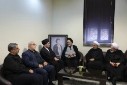 دیدار حجت الاسلام نواب با مسئول موسسه فرهنگی شهید محراب در نجف 7