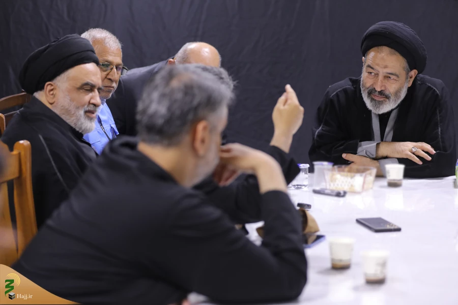 بازدید مسئولان بعثه و امورحج و زیارت از قرارگاه موقت کنسولگری کشورمان در نجف 5