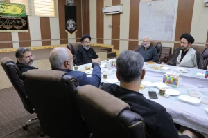 نشست قرارگاه اربعین با حضور نماینده ولی فقیه در امور حج و زیارت در سامرا