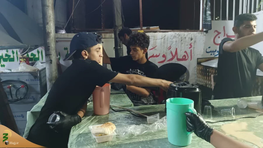 اخلاص و سخاوت عراقی ها در میهمان نوازی از زائران اربعین 7