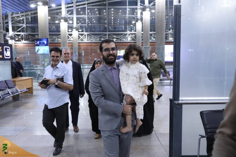 حاجی بازداشت‌شده در عربستان به ایران بازگشت 3