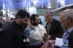 حاجی بازداشت‌شده در عربستان به ایران بازگشت 7