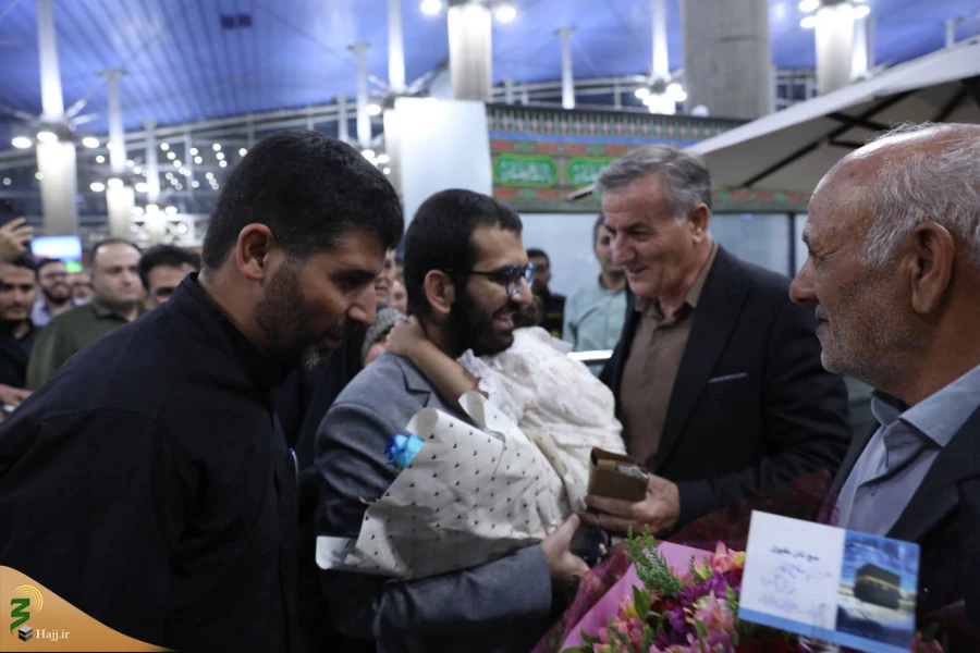 حاجی بازداشت‌شده در عربستان به ایران بازگشت 7