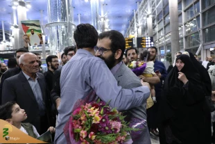 حاجی بازداشت‌شده در عربستان به ایران بازگشت 9
