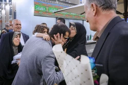 
بازگشت حاجی بازداشت‌شده در عربستان به وطن
 8