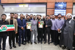 
بازگشت حاجی بازداشت‌شده در عربستان به وطن
 22