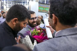 
بازگشت حاجی بازداشت‌شده در عربستان به وطن
 10
