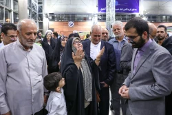 
بازگشت حاجی بازداشت‌شده در عربستان به وطن
 18