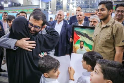 
بازگشت حاجی بازداشت‌شده در عربستان به وطن
 21