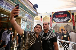  زائران اربعین حسینی در حرم حضرت امیرالمؤمنین علی علیه السلام 8