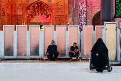 زائران اربعین حسینی در حرم امام کاظم و امام جواد علیه السلام 11
