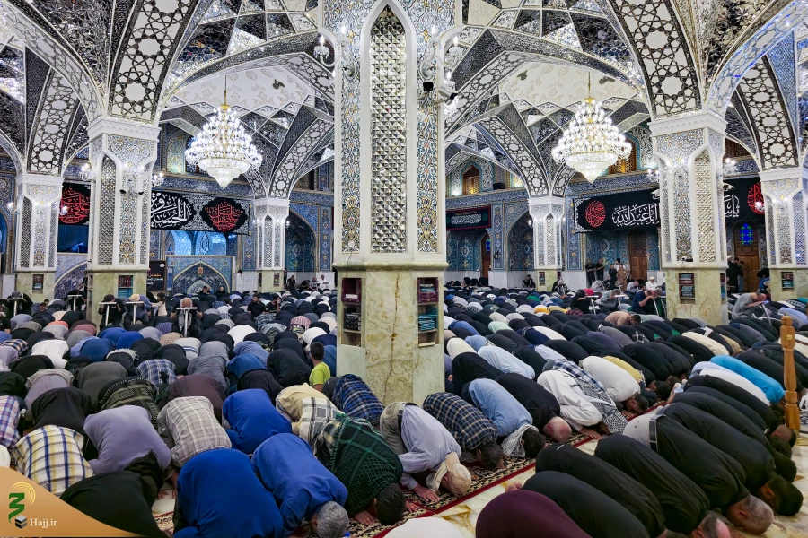 زائران اربعین حسینی در حرم امام کاظم و امام جواد علیه السلام 12