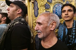 زائران اربعین حسینی در حرم امام کاظم و امام جواد علیه السلام 14