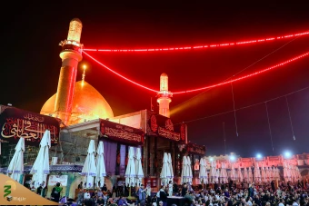 زائران اربعین حسینی در حرم امامین عسکریین علیهما‌السلام 31