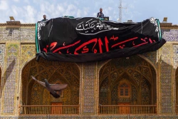 سیاه پوش شدن حرم امیرالمؤمنین علیه السلام در آستانه رحلت رسول اکرم(ص) 5