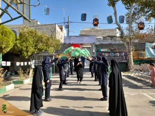 خدمتگذاری بعثه مقام معظم رهبری در مشهد به زائران رضوی 3