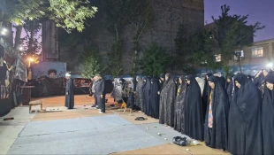 خدمتگذاری بعثه مقام معظم رهبری در مشهد به زائران رضوی 5