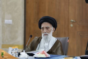 در شهر مقدس قم برگزار شد؛

نشست مشترک اعضای مجلس خبرگان و نماینده ولی‌فقیه در امور حج و زیارت 9