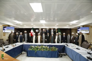 Joint Meeting Members of Assembly of Experts and Supreme Leader's Representative in Hajj Held in Holy City of Qom 5