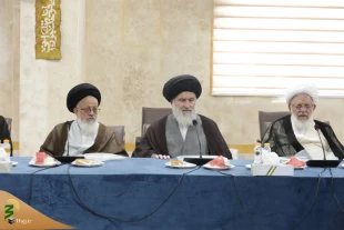 Joint Meeting Members of Assembly of Experts and Supreme Leader's Representative in Hajj Held in Holy City of Qom 6