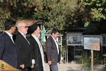 ادای احترام مسئولان حج و زیارت به شهدای منا و مکه 26