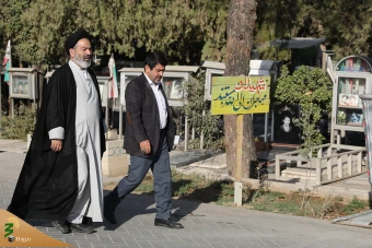 ادای احترام مسئولان حج و زیارت به شهدای منا و مکه 27