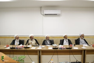 Representatives of Taqlid Authorities Call for Jurisprudential Mechanism and Solutions 5