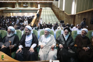 با حضور مسئولان حوزه حج و زیارت و بنیاد شهید برگزار شد؛

هفتمین یادواره «لاله‌های سفید» 6