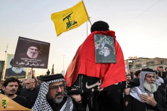  تشییع نمادین  سیدحسن نصرالله دبیرکل شهید حزب‌الله لبنان  در کربلا 2